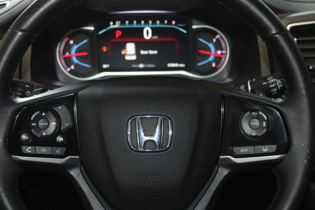 Used 2019 Honda Pilot Touring image 15