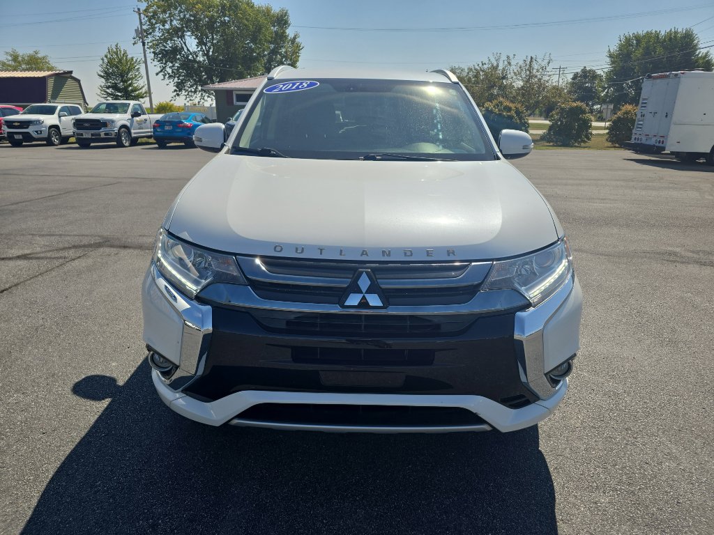 Used 2018 Mitsubishi Outlander SEL image 3
