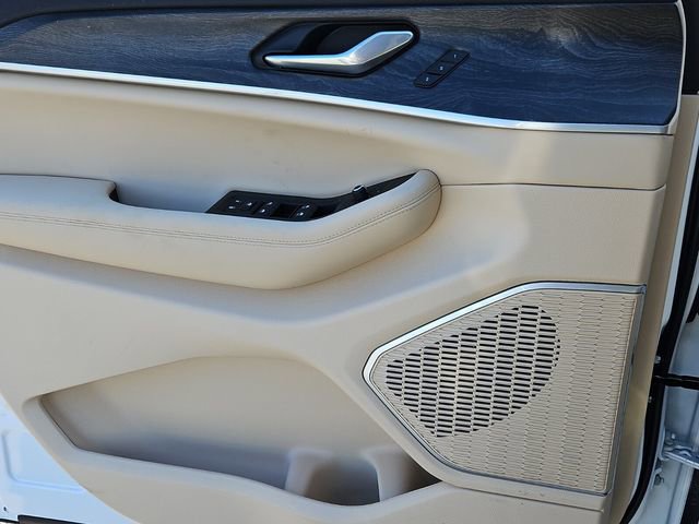 New 2026 Jeep Grand Cherokee Limited RWD image 23