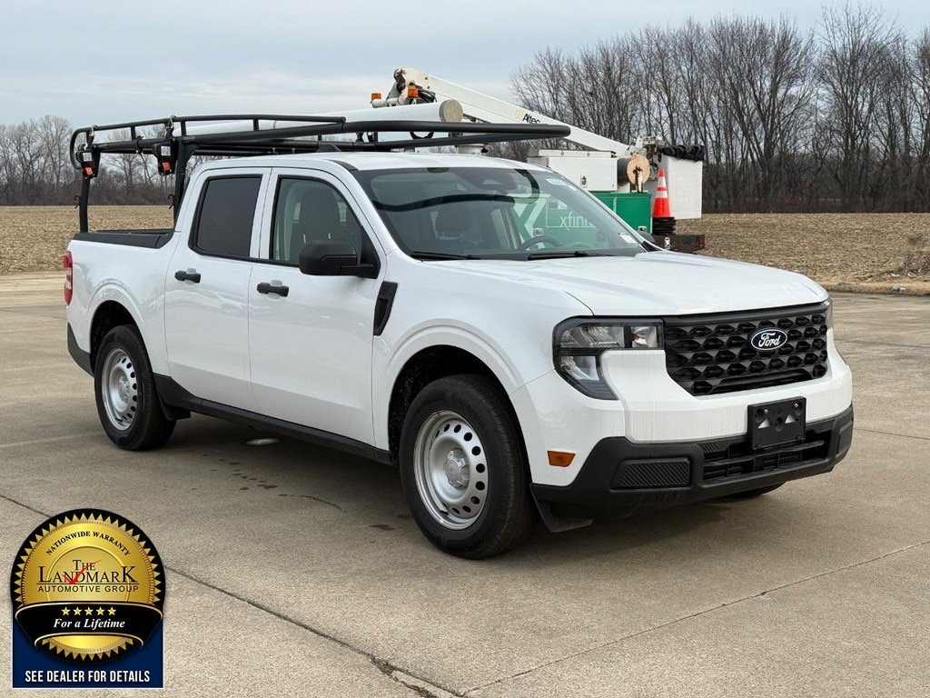 Used 2025 Ford Maverick XL w/ Equipment Group 102A AWD/4WD image 3