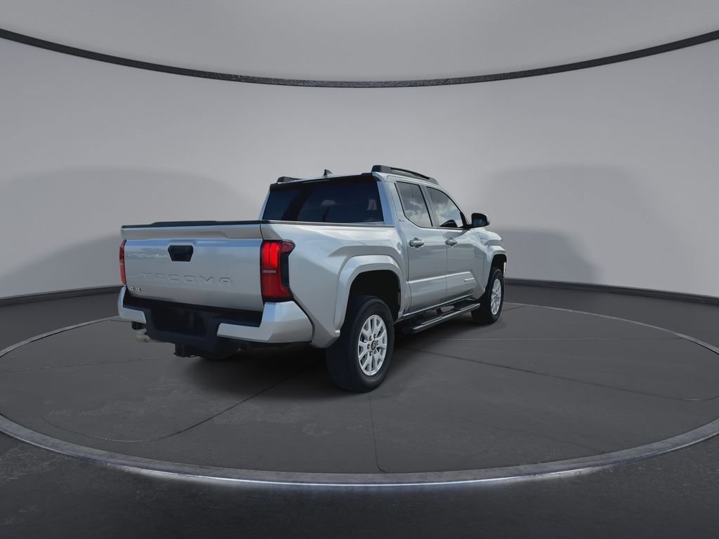 Used 2024 Toyota Tacoma SR5 AWD/4WD image 8