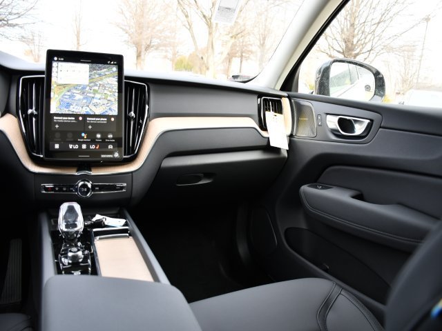 New 2026 Volvo XC60 T8 Plus w/ Protection Package Premier AWD/4WD image 20
