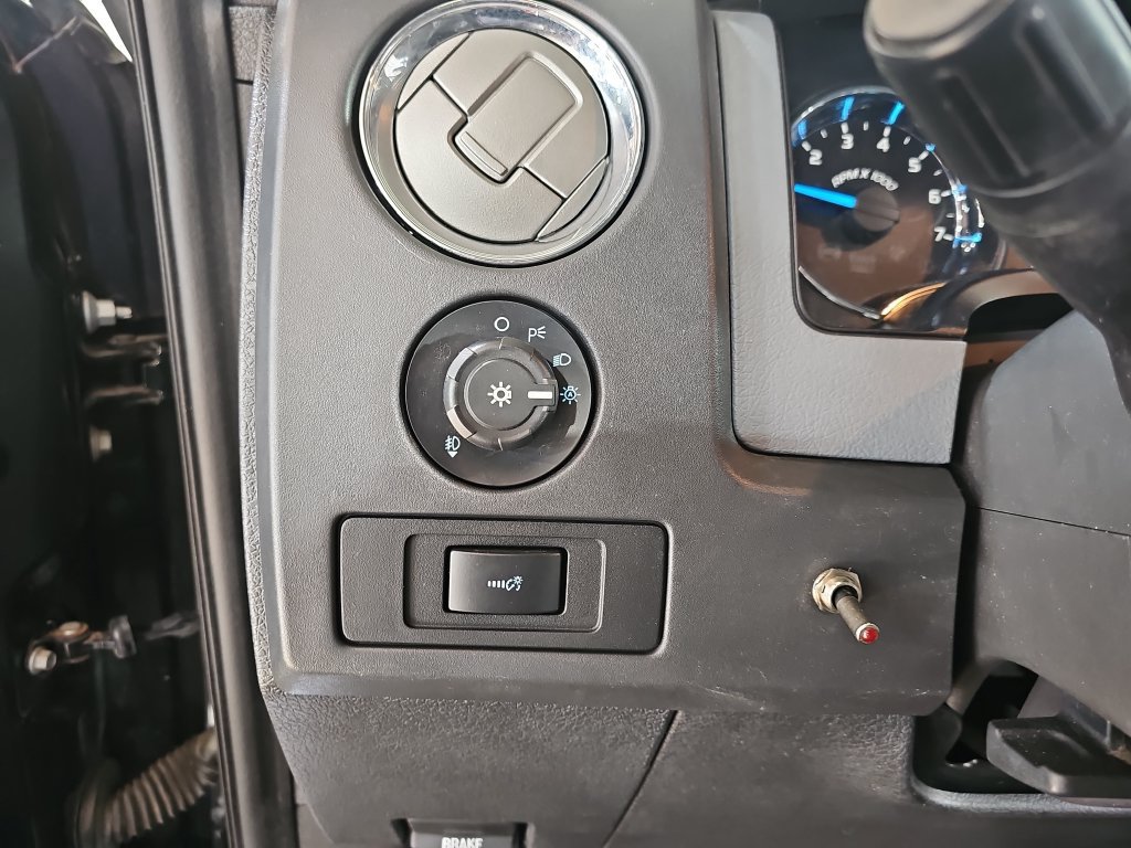 Used 2013 Ford F150 XLT w/ Luxury Equipment Group AWD/4WD image 29