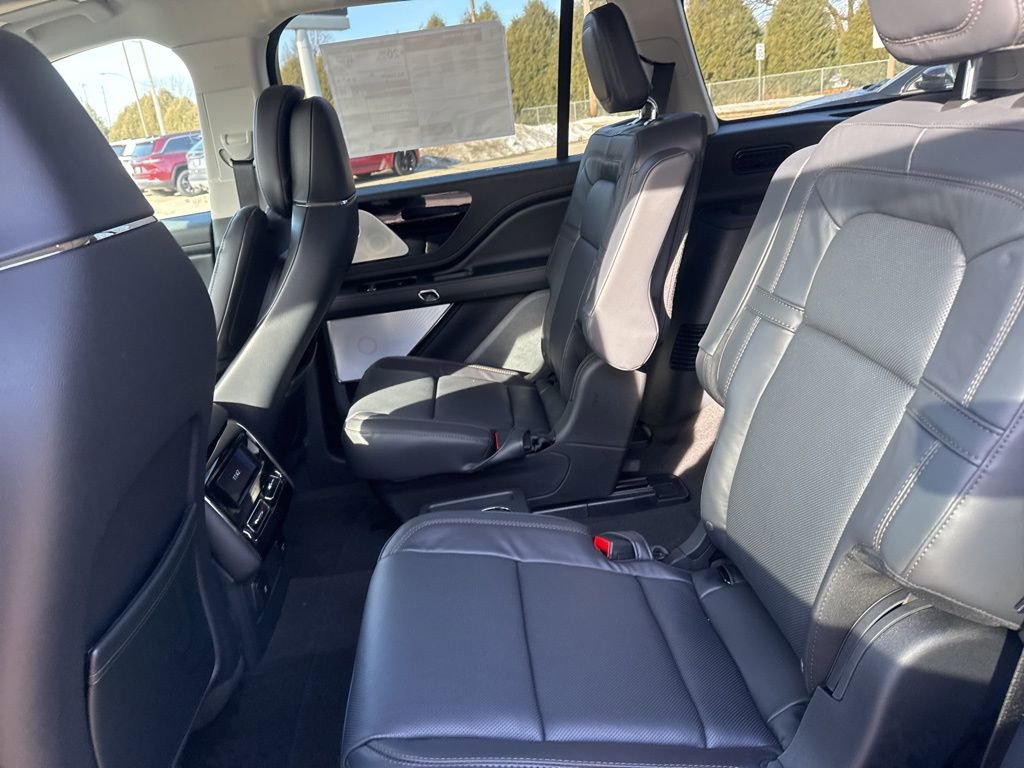 New 2026 Lincoln Aviator Reserve image 18