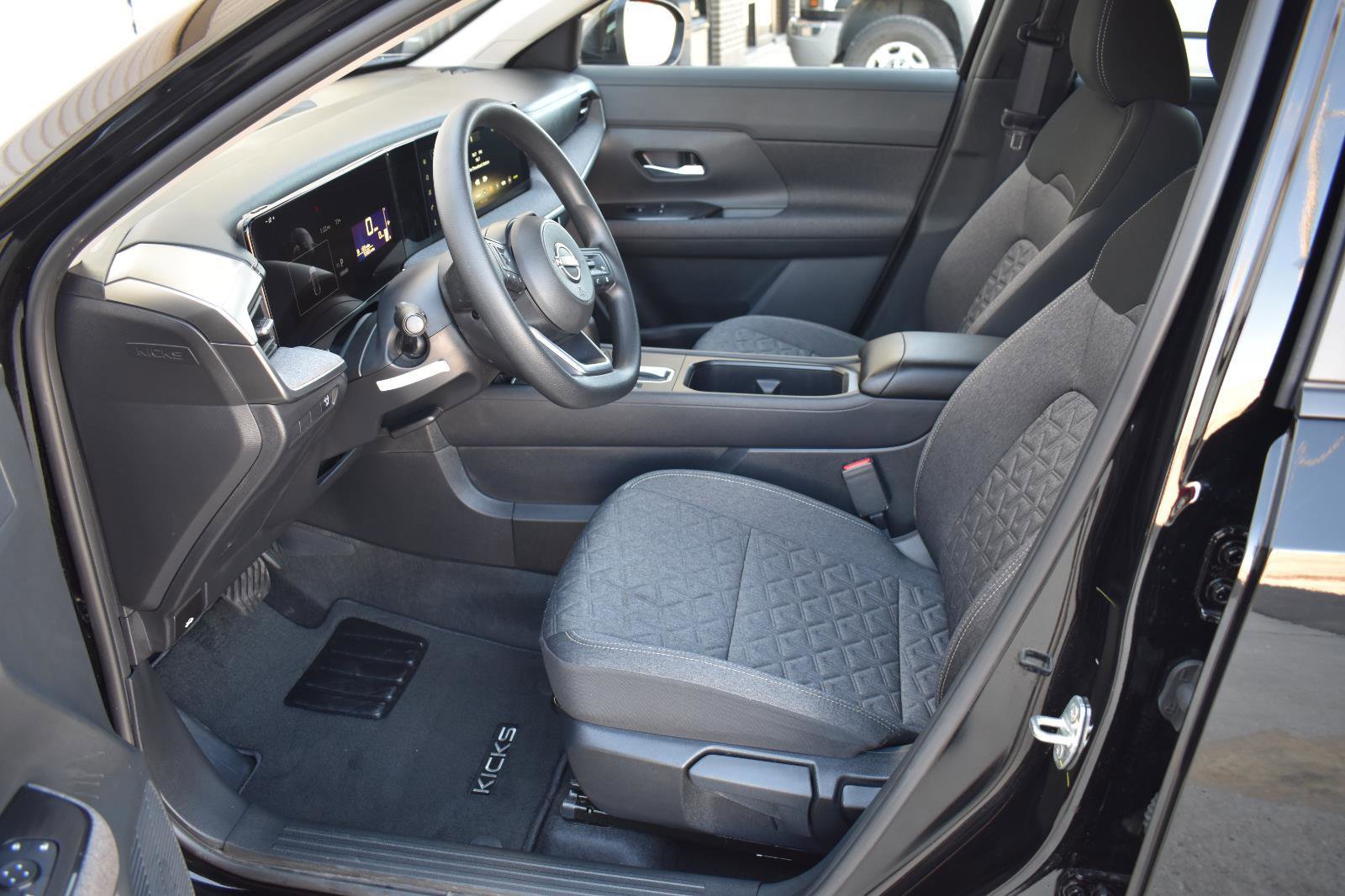 Certified 2025 Nissan Kicks SV image 14