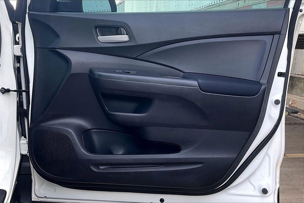 Used 2015 Honda CR-V LX image 23