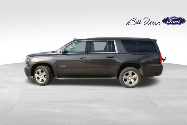 Used 2016 Chevrolet Suburban LT image 8