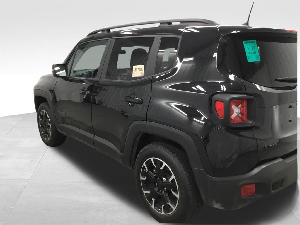 Used 2023 Jeep Renegade Latitude AWD/4WD image 31