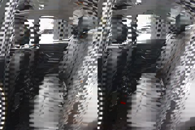 Used 2013 BMW 335i xDrive Sedan image 23