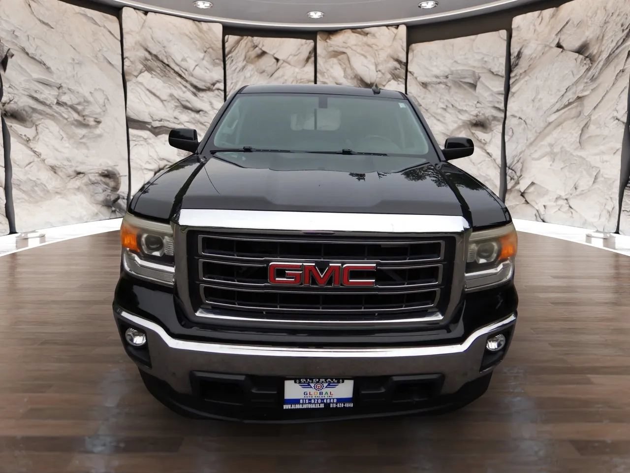 Used 2015 GMC Sierra 1500 SLE w/ SLE Value Package AWD/4WD image 3