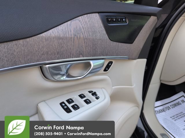 Used 2023 Volvo XC90 B5 Plus w/ Protection Package Premier AWD/4WD image 11