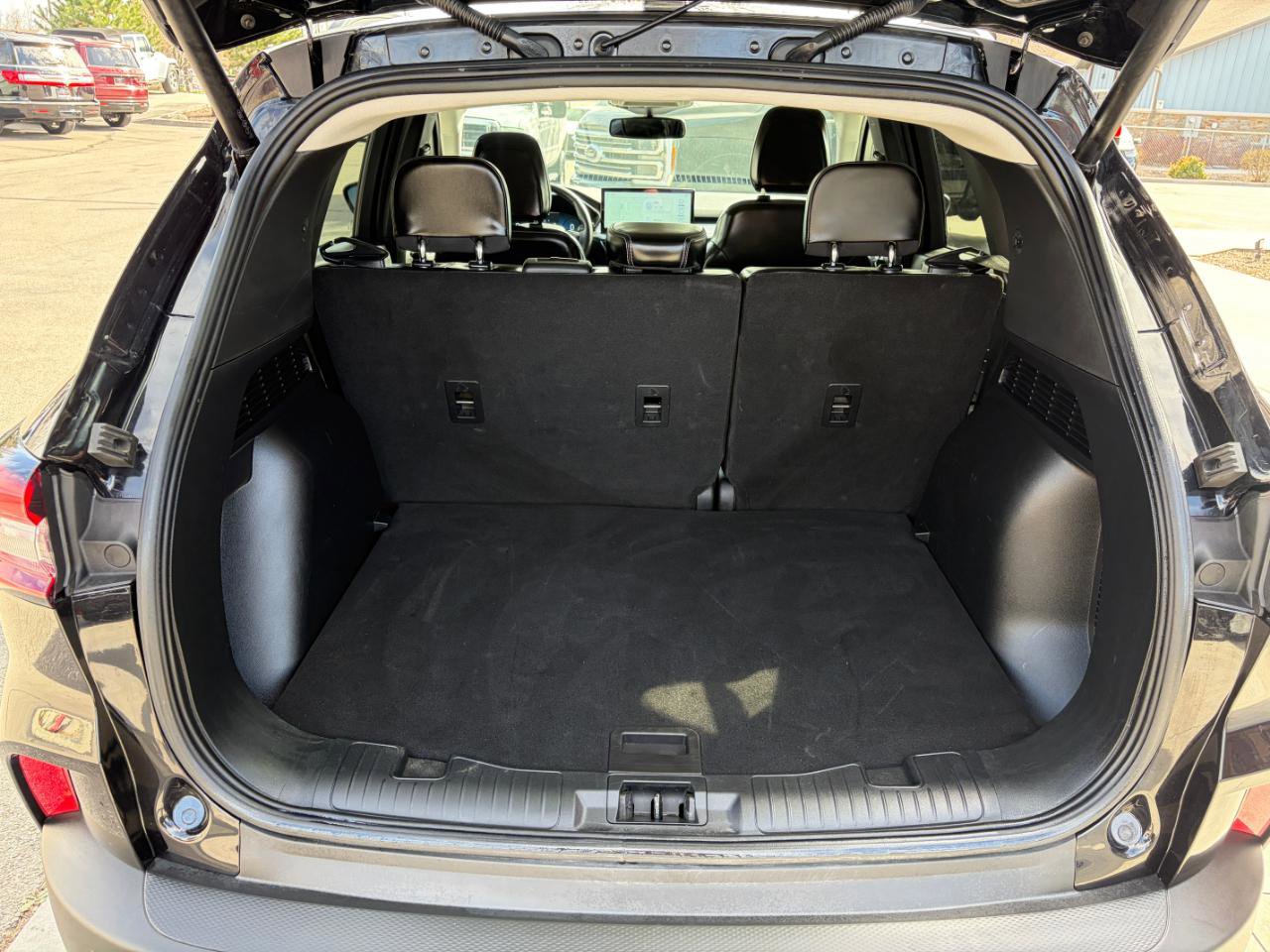 Used 2025 Ford Escape Platinum image 6