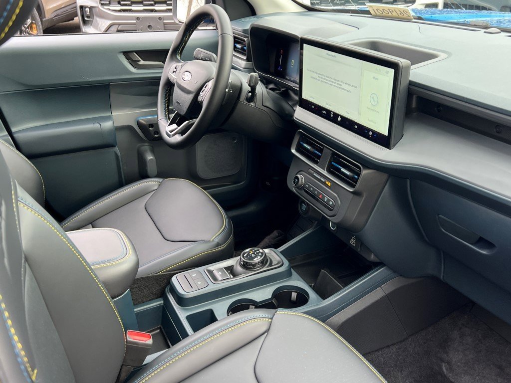 New 2026 Ford Maverick Lobo image 8