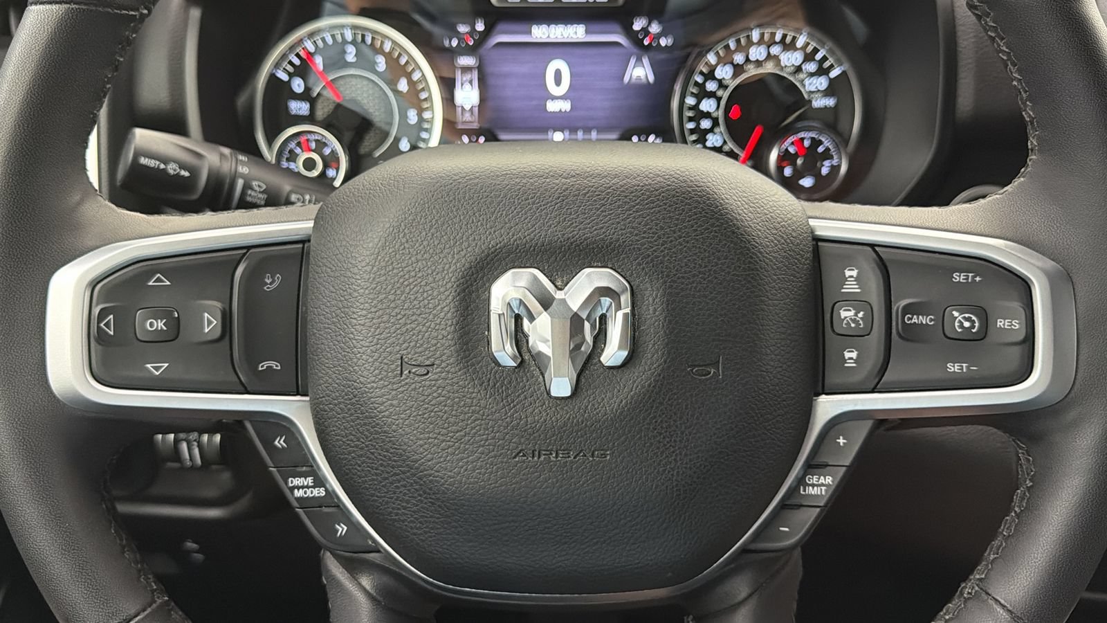 Used 2025 RAM 1500 Big Horn AWD/4WD image 30