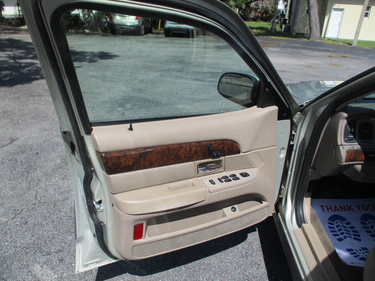 Used 2005 Mercury Grand Marquis GS image 16