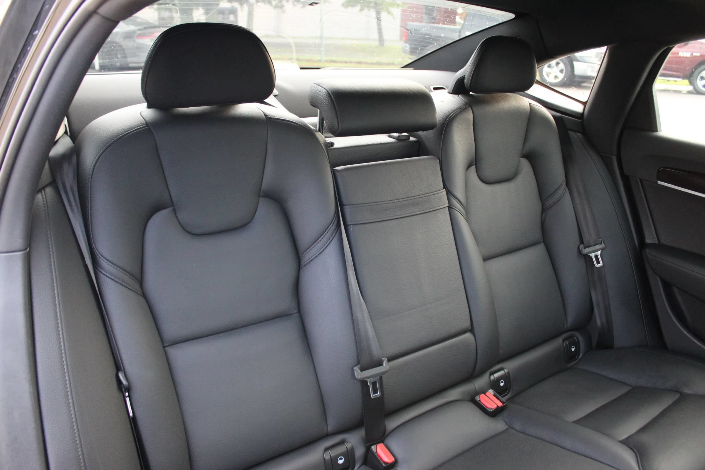 Used 2018 Volvo S90 T6 Momentum w/ Convenience Package AWD/4WD image 24