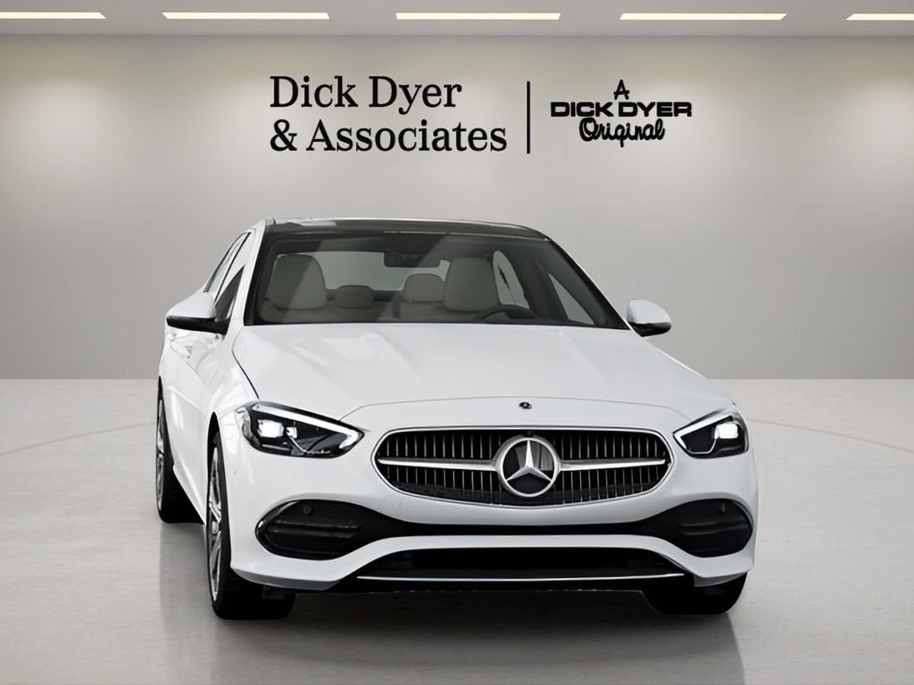Used 2025 Mercedes-Benz C 300 Sedan image 34