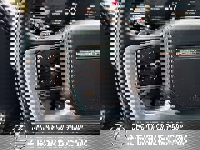 Used 2023 Land Rover Range Rover Long Wheelbase SE image 27