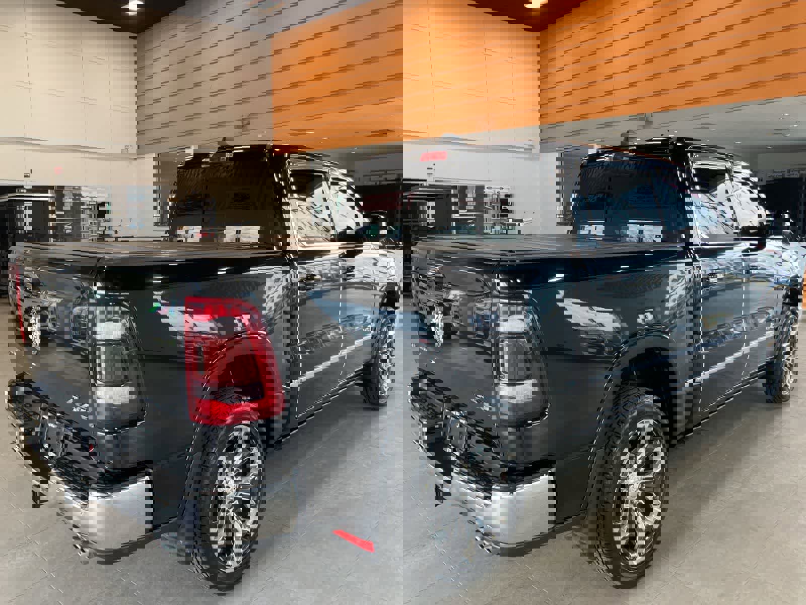 Used 2019 RAM 1500 Limited image 6