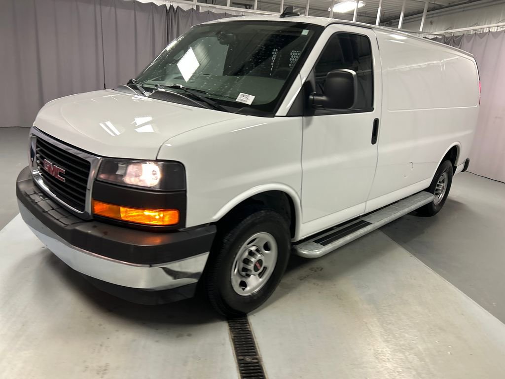Used 2024 GMC Savana 2500 w/ Driver Convenience Package image 3