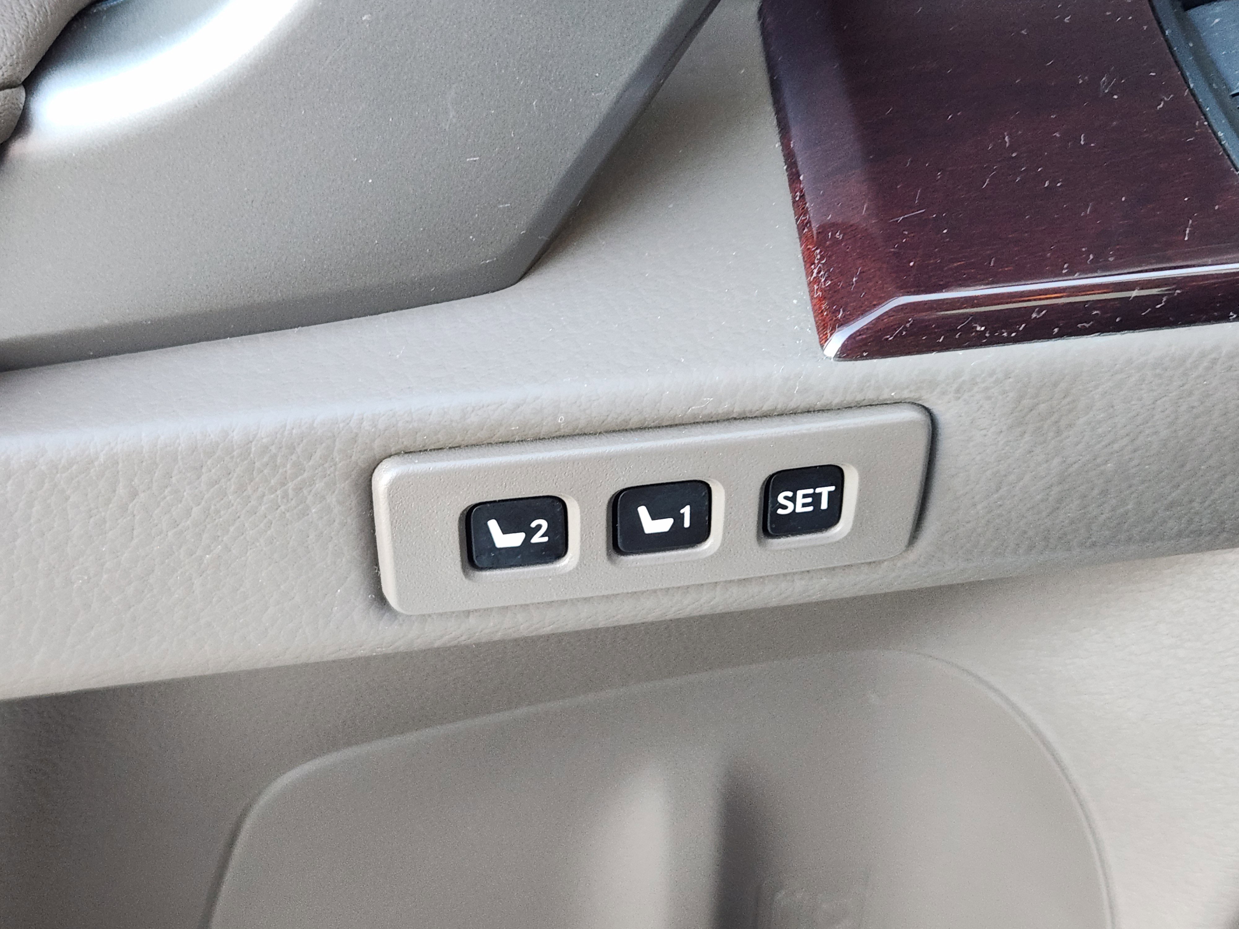 Used 2017 Lexus GX 460 image 23