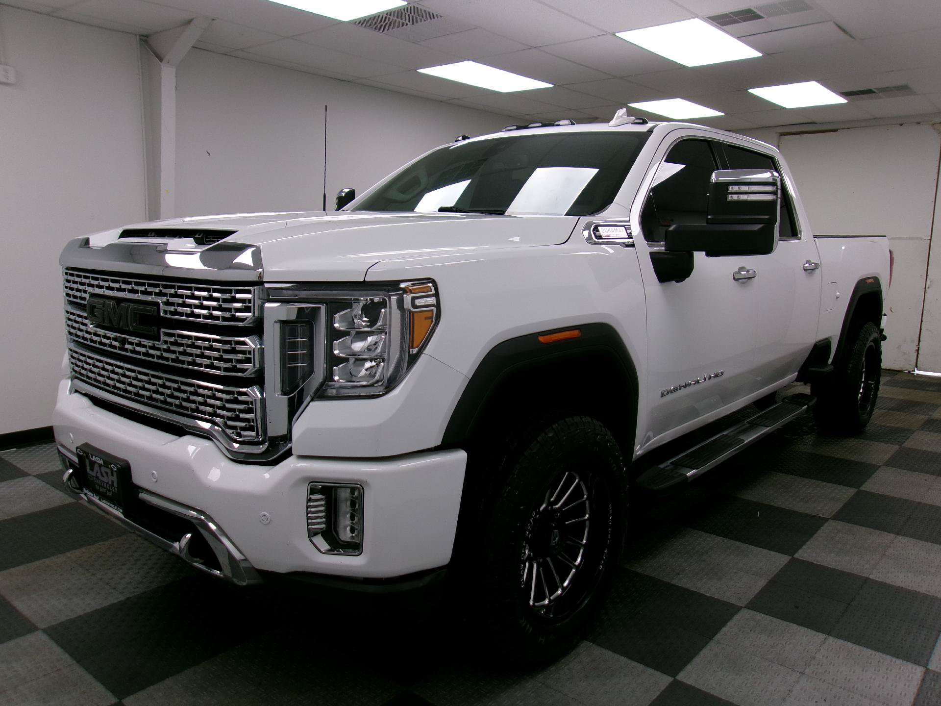Used 2021 GMC Sierra 2500 Denali AWD/4WD image 1