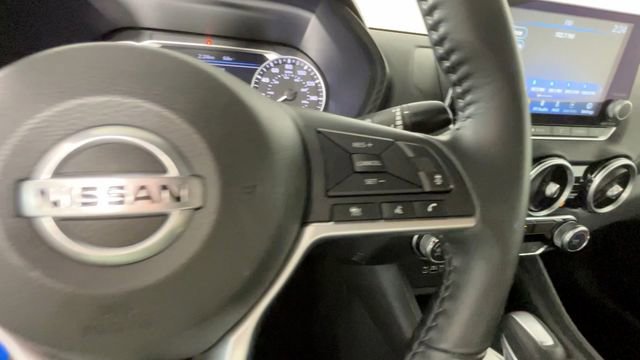 Used 2022 Nissan Sentra SV FWD image 23