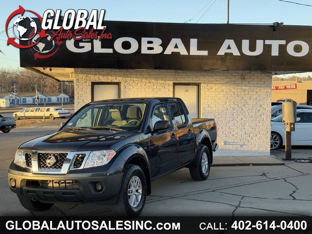 Used 2019 Nissan Frontier SV image 1