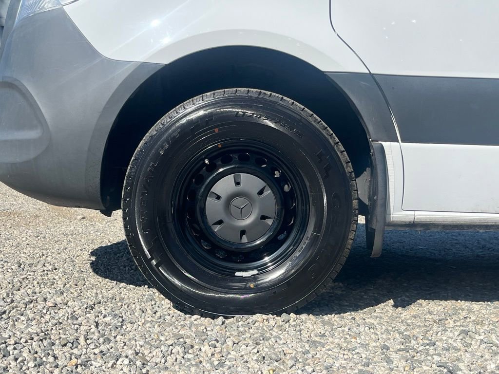 Used 2023 Mercedes-Benz Sprinter 1500 image 12