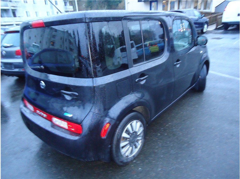 Used 2014 Nissan Cube 1.8 S w/ Interior Designer Package FWD image 6