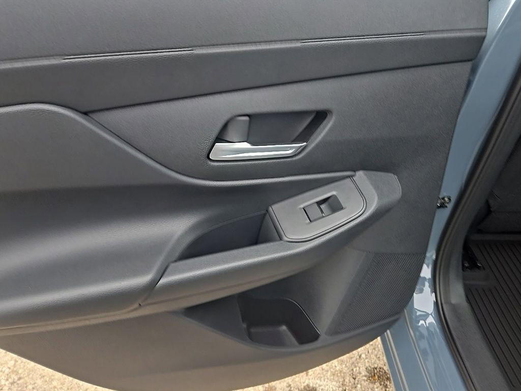 New 2026 Nissan Sentra SV w/ SV Convenience Package FWD image 29