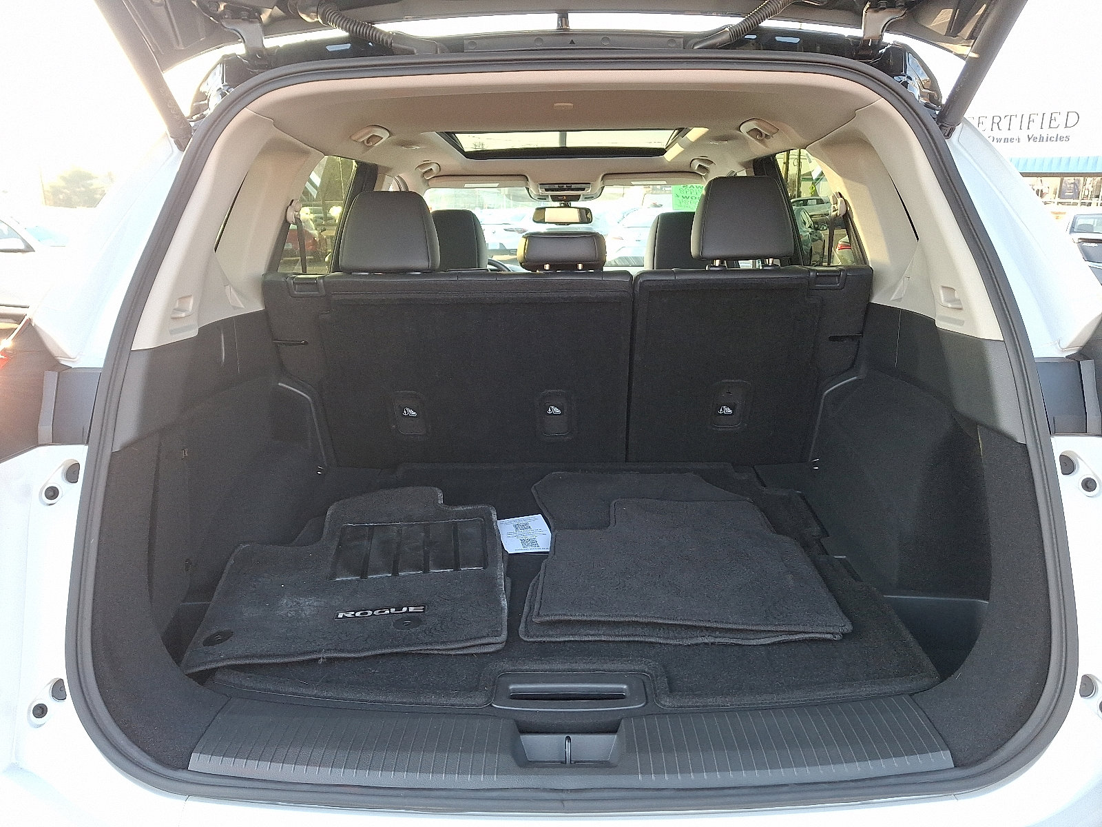 Used 2024 Nissan Rogue SL w/ SL Premium Package image 33