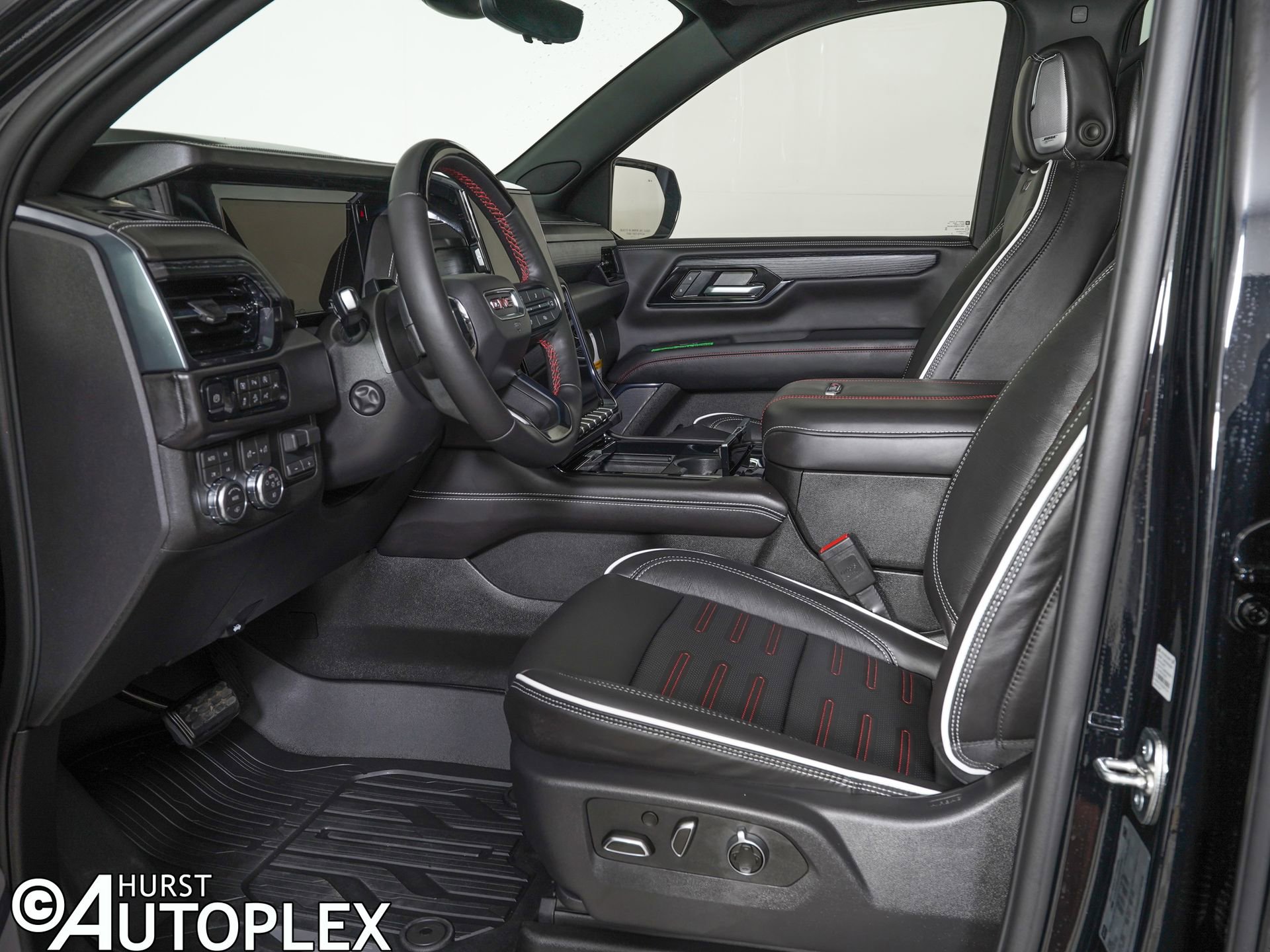 Used 2026 GMC Yukon AT4 Ultimate w/ LPO, Floor Liner Package image 17