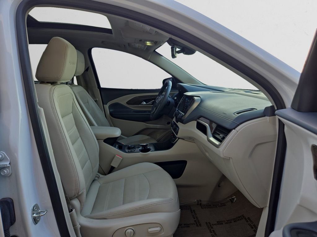 Used 2023 GMC Terrain Denali w/ Denali Premium Package image 17