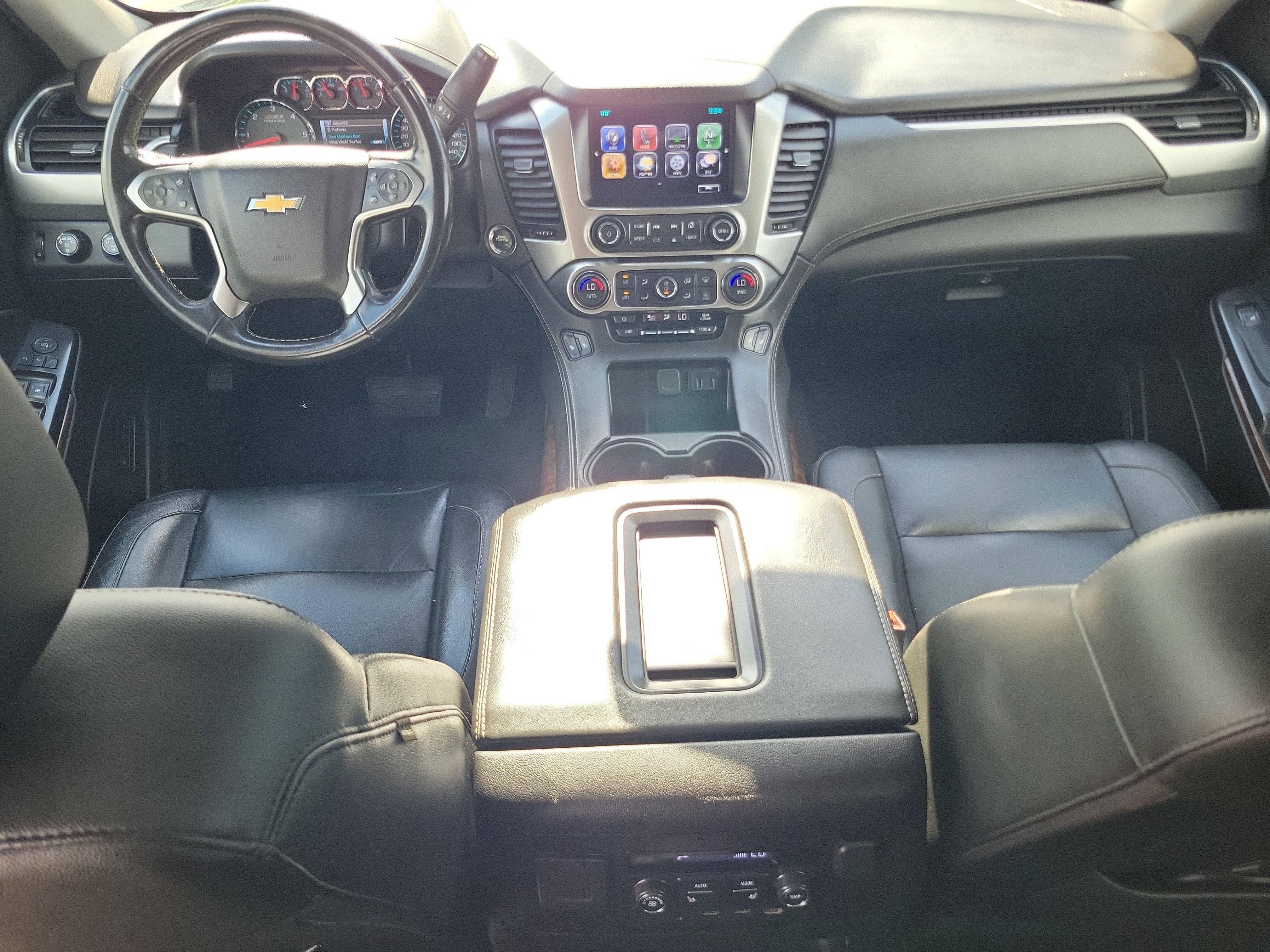 Used 2020 Chevrolet Suburban LT AWD/4WD image 22