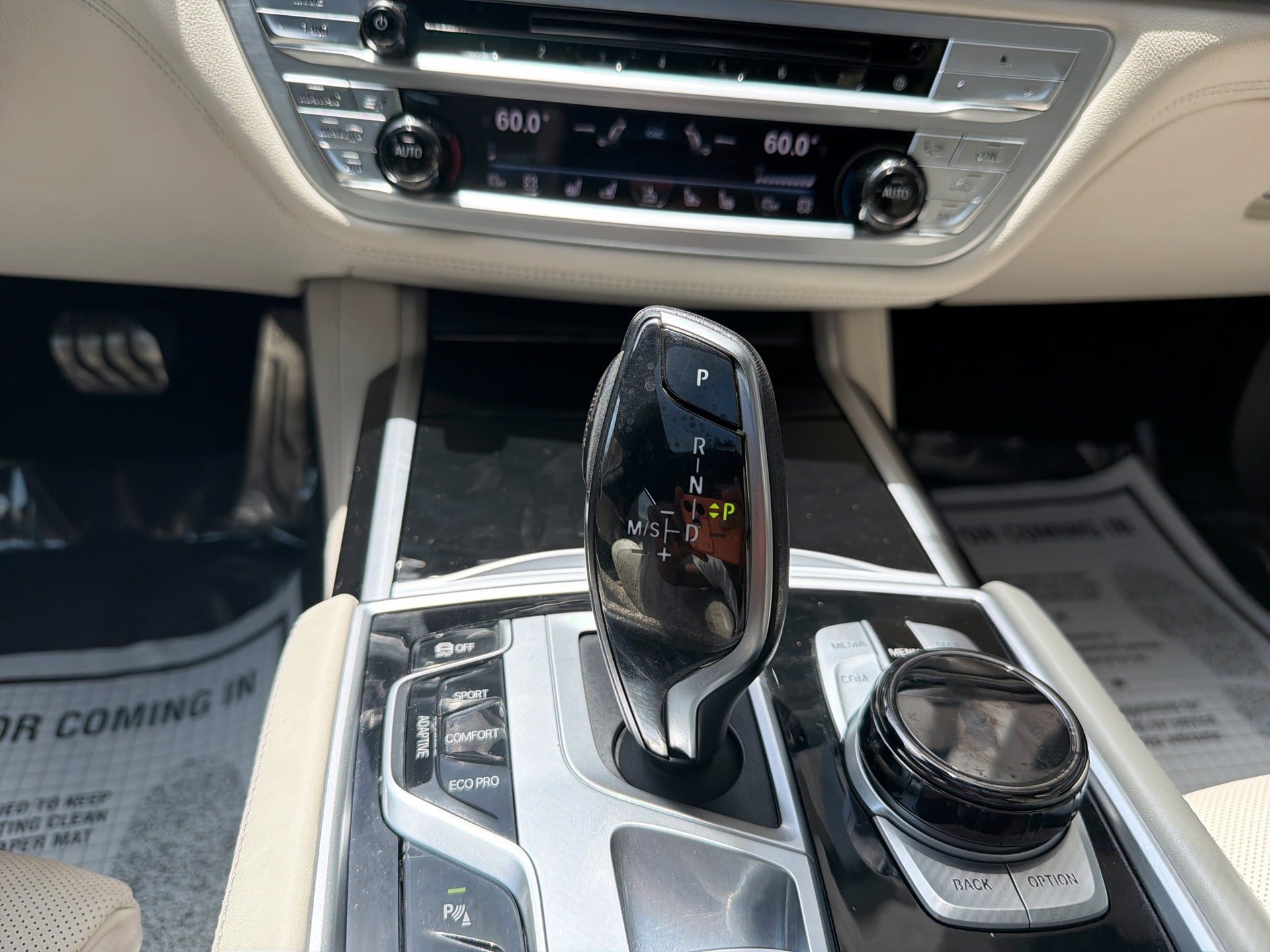 Used 2018 BMW 750i RWD image 23