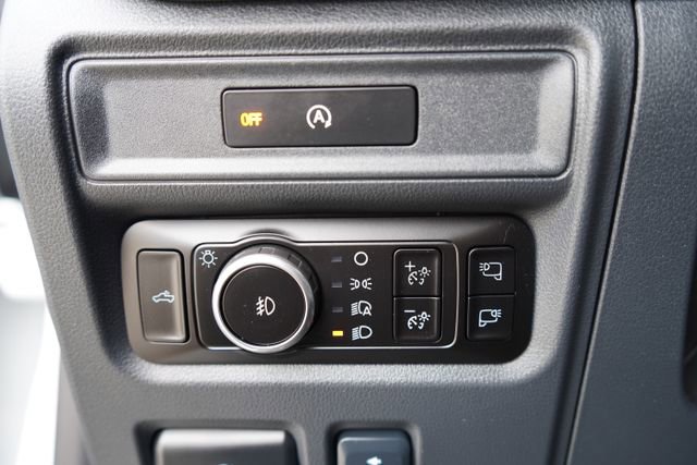 Used 2025 Ford F150 Lariat w/ Equipment Group 501A Mid image 22