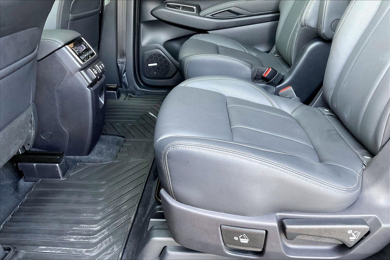 Used 2022 Subaru Ascent Touring image 18