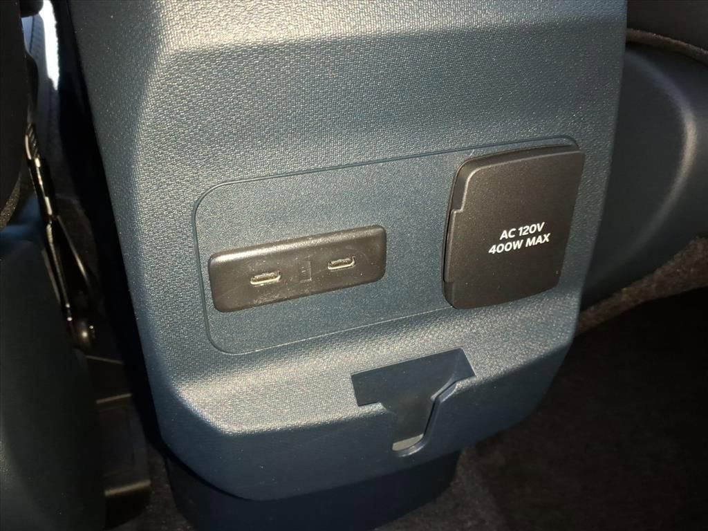 New 2026 Ford Maverick Lariat w/ Black Appearance Package image 14