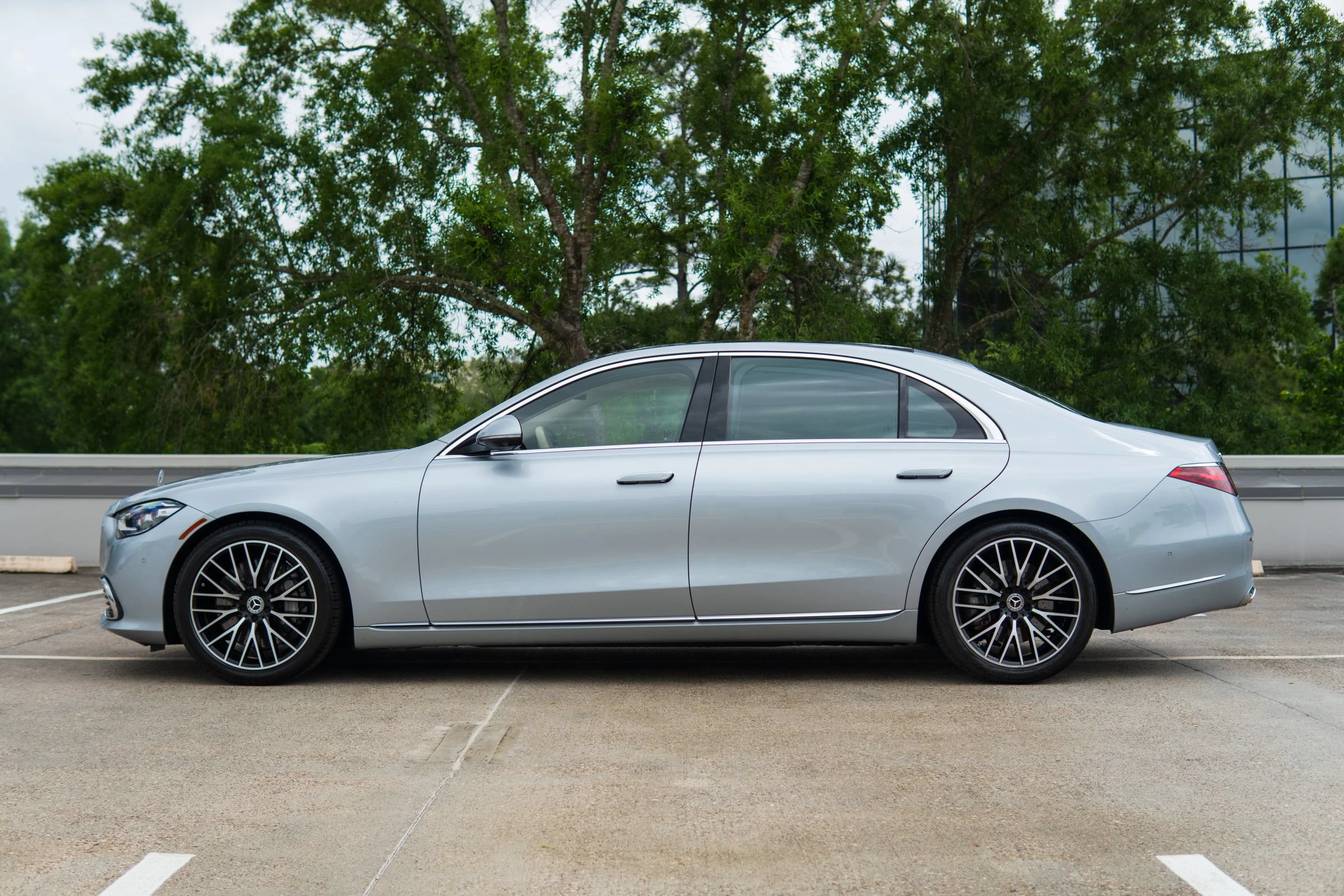 Used 2023 Mercedes-Benz S 580 4MATIC Sedan w/ Warmth & Comfort Package image 9
