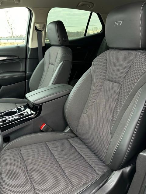 Used 2023 Buick Envision Preferred w/ Sport Touring Package image 39