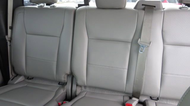 Used 2015 Ford F150 Lariat w/ Equipment Group 502A Luxury image 8