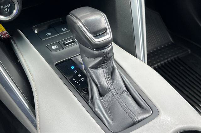 Certified 2024 Toyota Venza LE AWD/4WD image 23