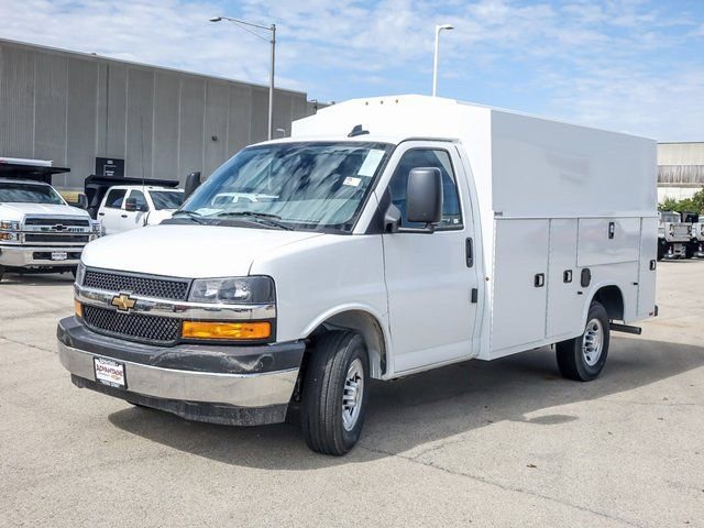 New 2025 Chevrolet Express 3500 w/ Power Convenience Package RWD image 7