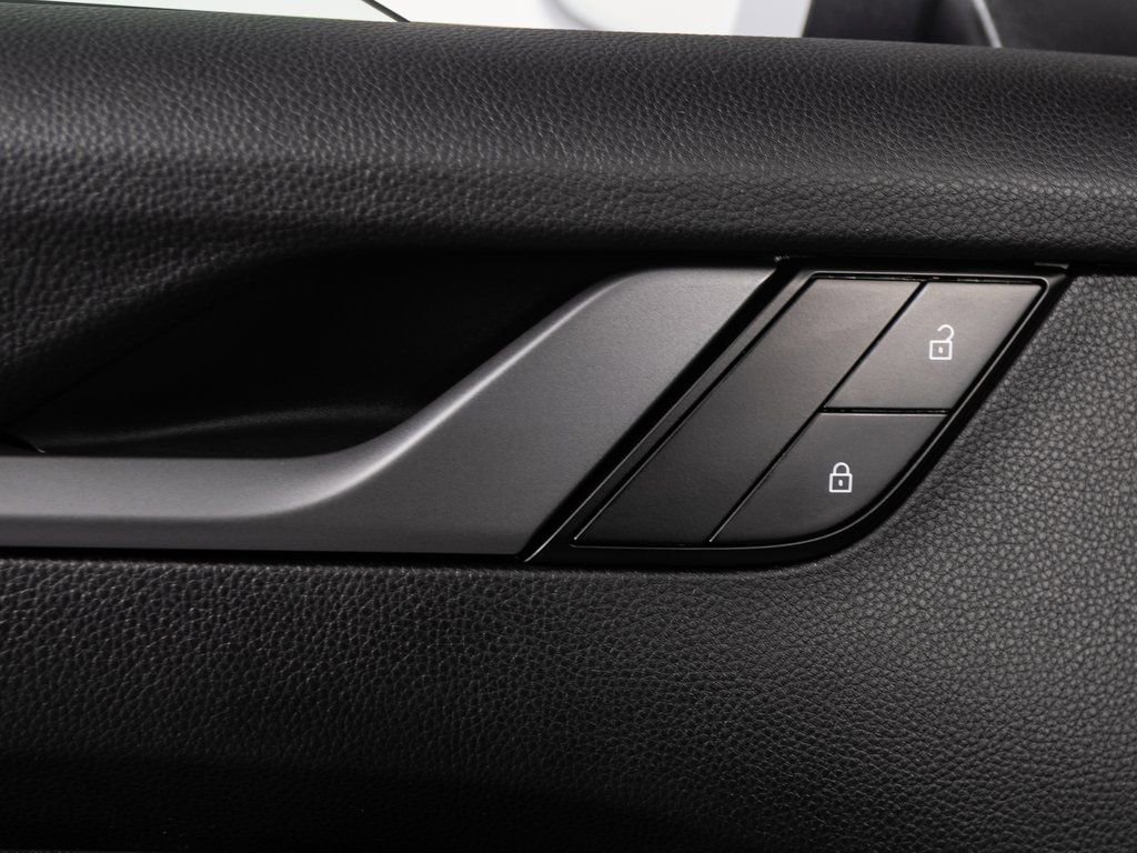 Certified 2024 Porsche 911 Carrera 4S image 33