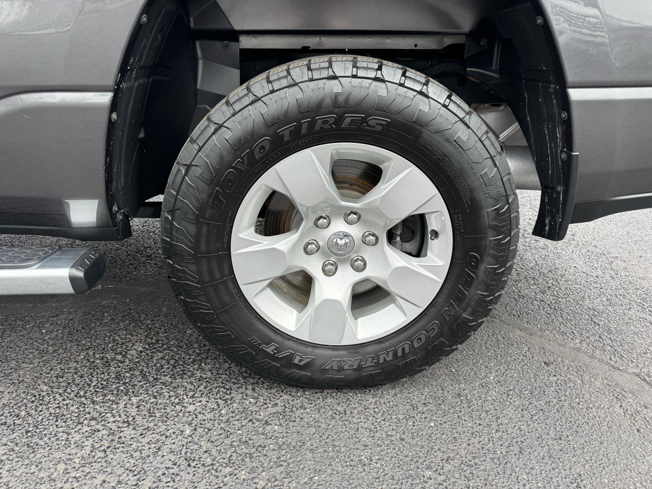 Used 2022 RAM 1500 Big Horn AWD/4WD image 12