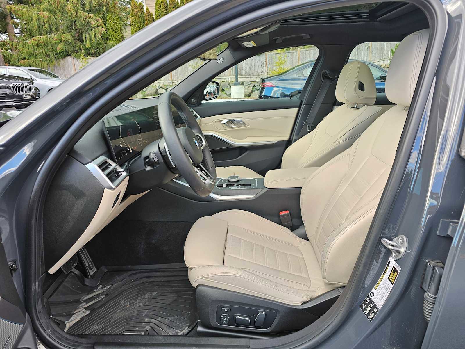 Used 2026 BMW 330i xDrive Sedan w/ M Sport Package image 20