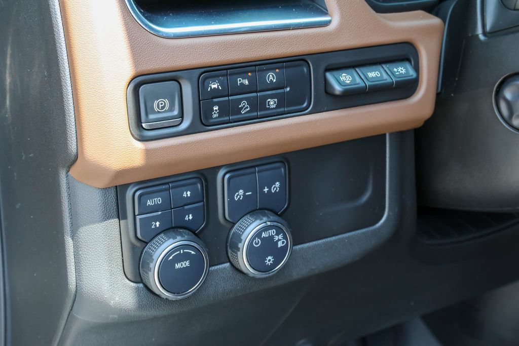 Used 2024 Chevrolet Tahoe High Country AWD/4WD image 14