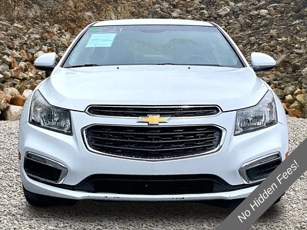 Used 2015 Chevrolet Cruze LT FWD image 3