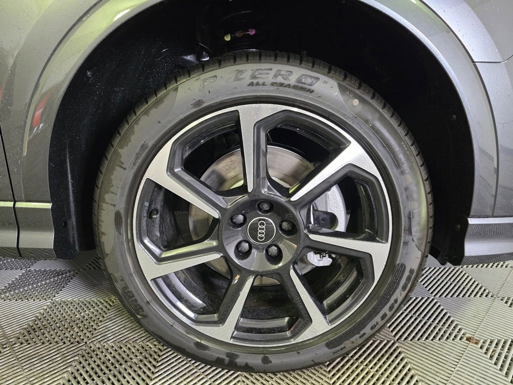 New 2025 Audi Q3 2.0T Premium Plus image 2